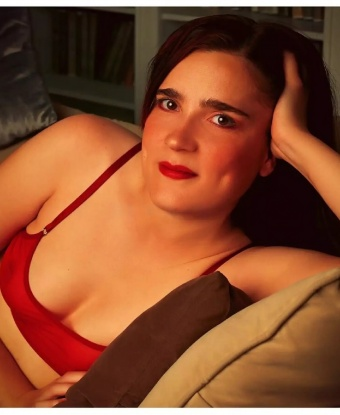 Отличная фигура, соблазнительные губы и горячая натура – вот что меня отличает. У меня множество услуг, чтобы удовлетворить любые твои фантазии. Расслабляющий массаж, французский с элементами доминирования, горячий стриптиз – выбирай сам, и я сделаю твои мечты реальностью. У меня есть отличные отзывы, мои клиенты остаются довольными и незабываемыми встречами. Посмотри на мои фото и поймешь, что тебе стоит познакомиться со мной поближе. Доверься моим нежным рукам и раскройся в моих объятиях. Жду тебя в Москве! 💋🔥🌟 870, 27 лет